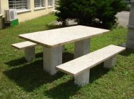 LES TABLES ET LES BANCS